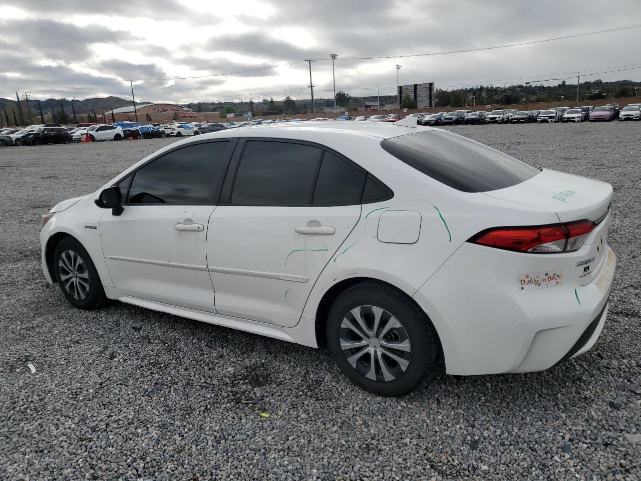 2021 TOYOTA COROLLA LE - Image 2