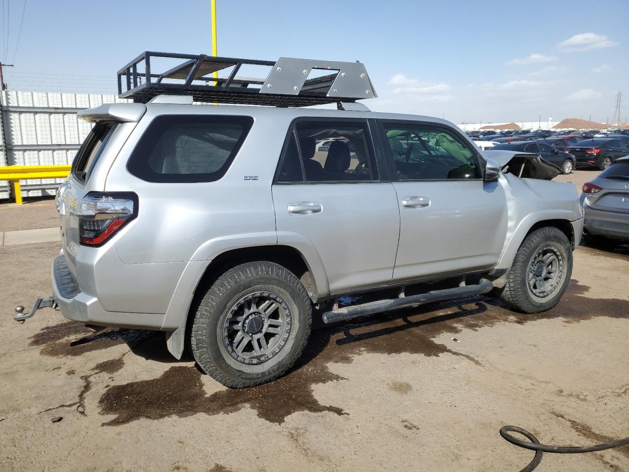 2017 TOYOTA 4RUNNER SR - Image 3