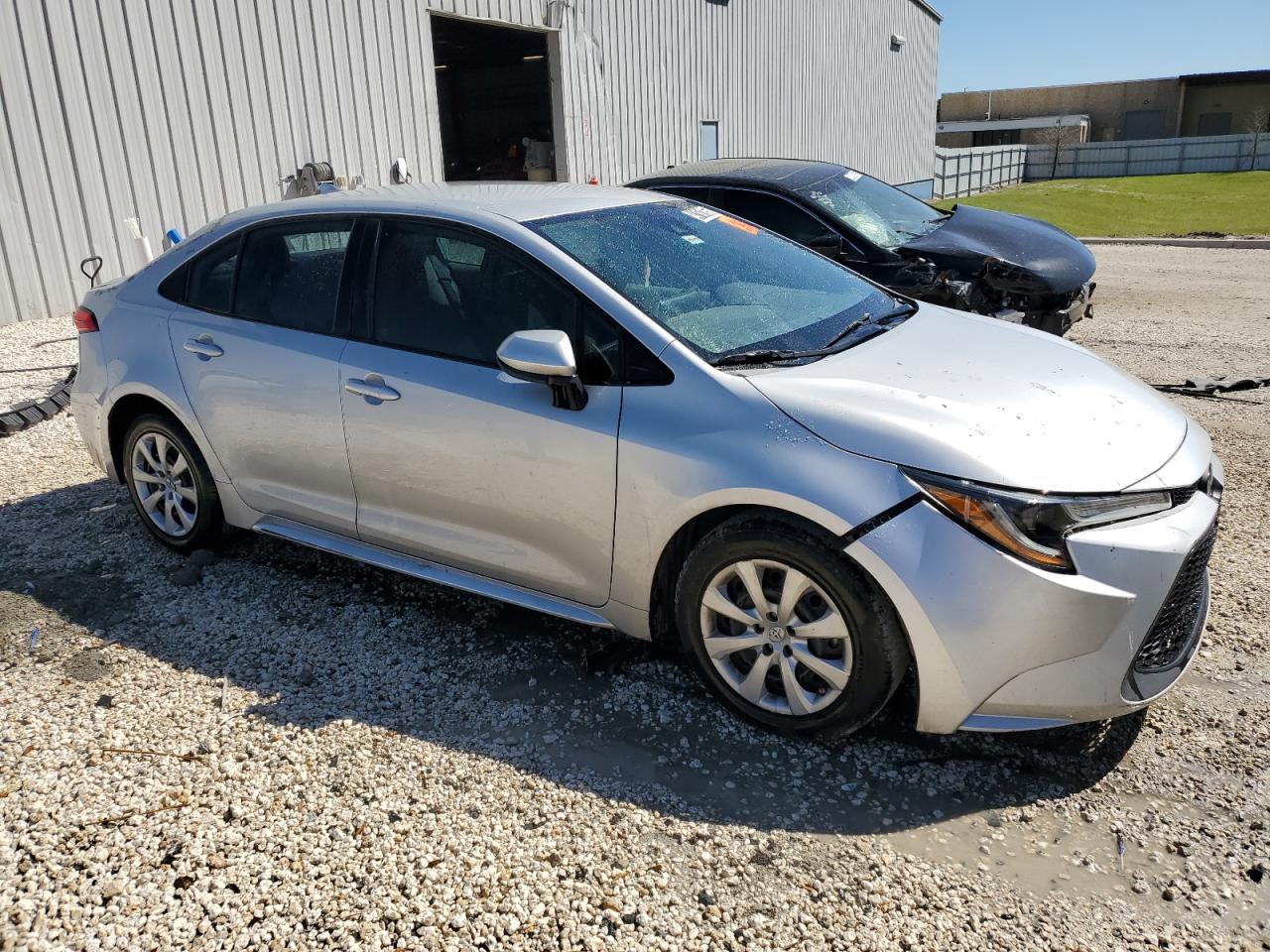 2021 TOYOTA COROLLA LE - Image 4