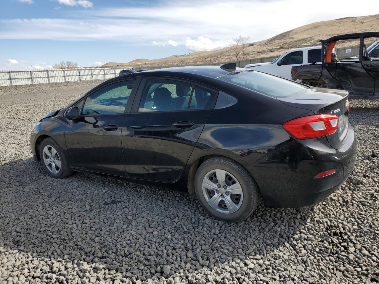 2017 CHEVROLET CRUZE LS - Image 2
