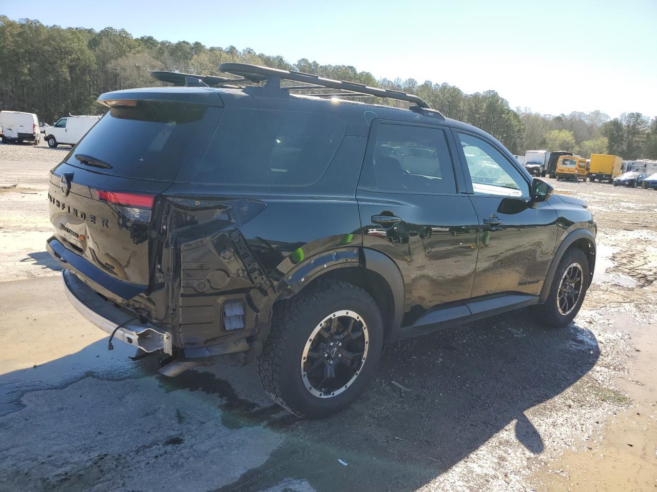 2023 NISSAN PATHFINDER - Image 3