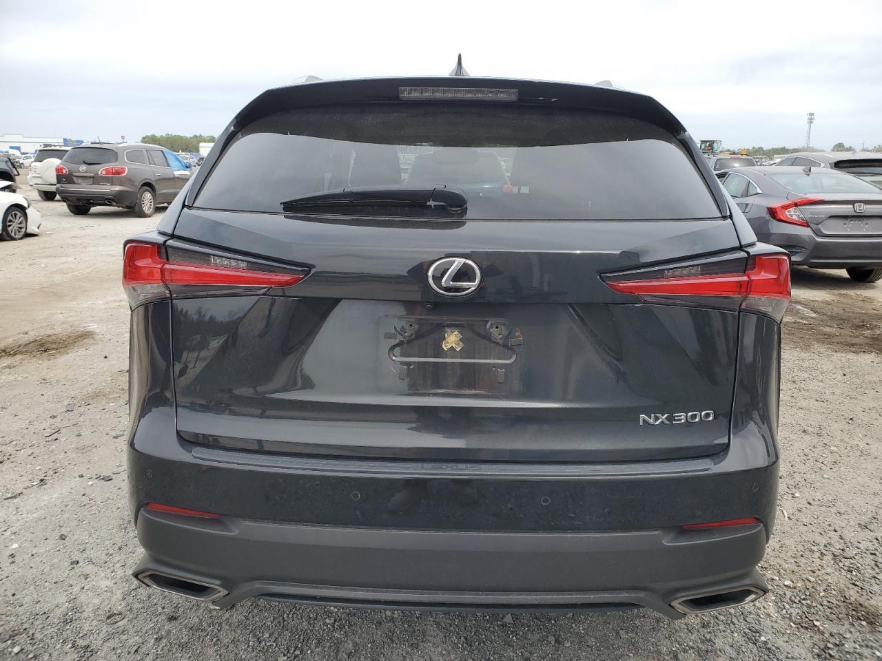 2020 LEXUS NX 300 - Фото 6