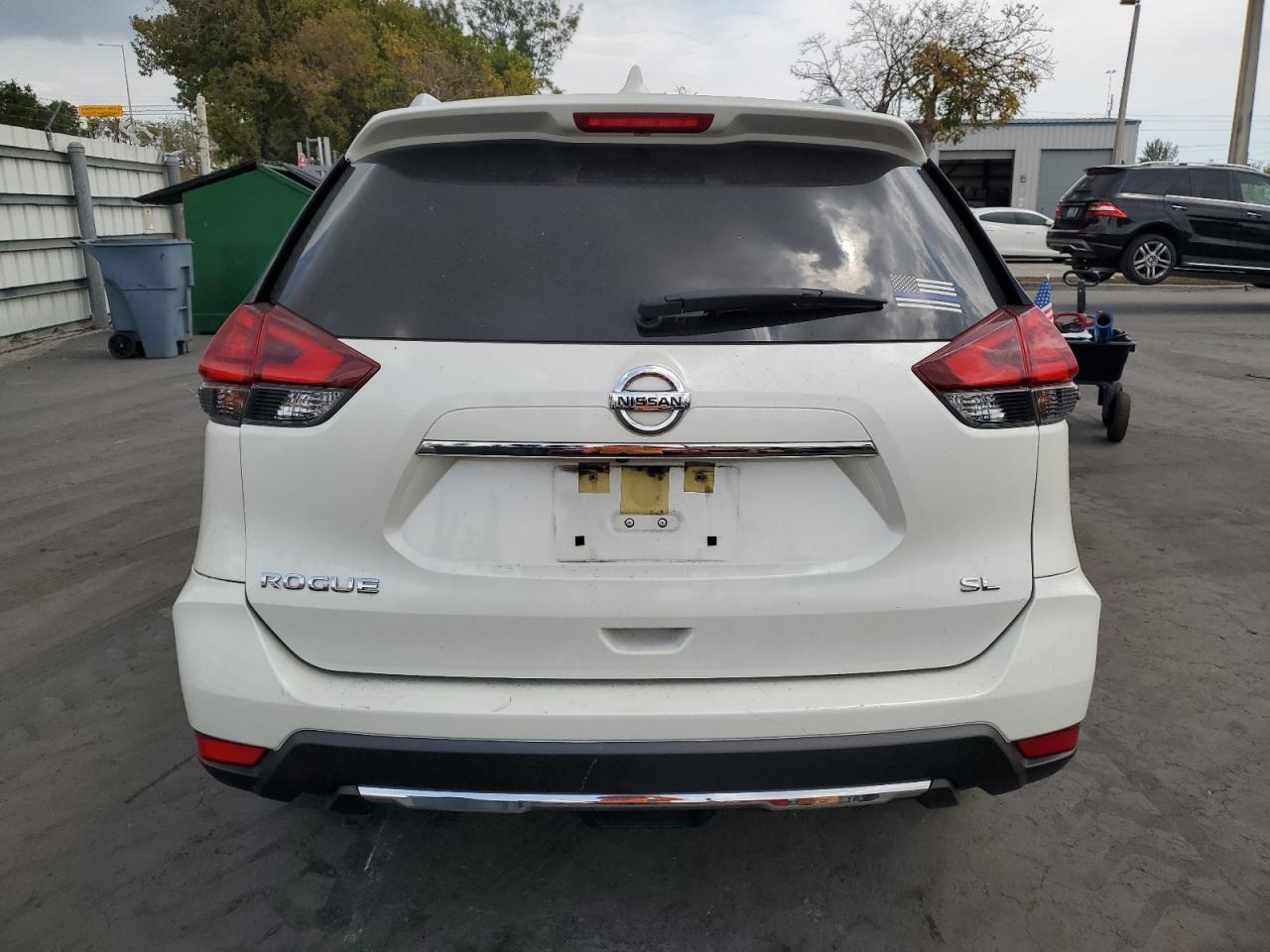 2017 NISSAN ROGUE S - Image 6