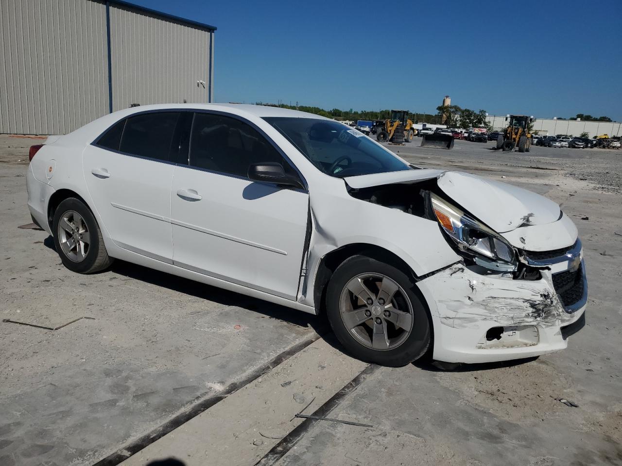 2015 CHEVROLET MALIBU LS - Фото 4