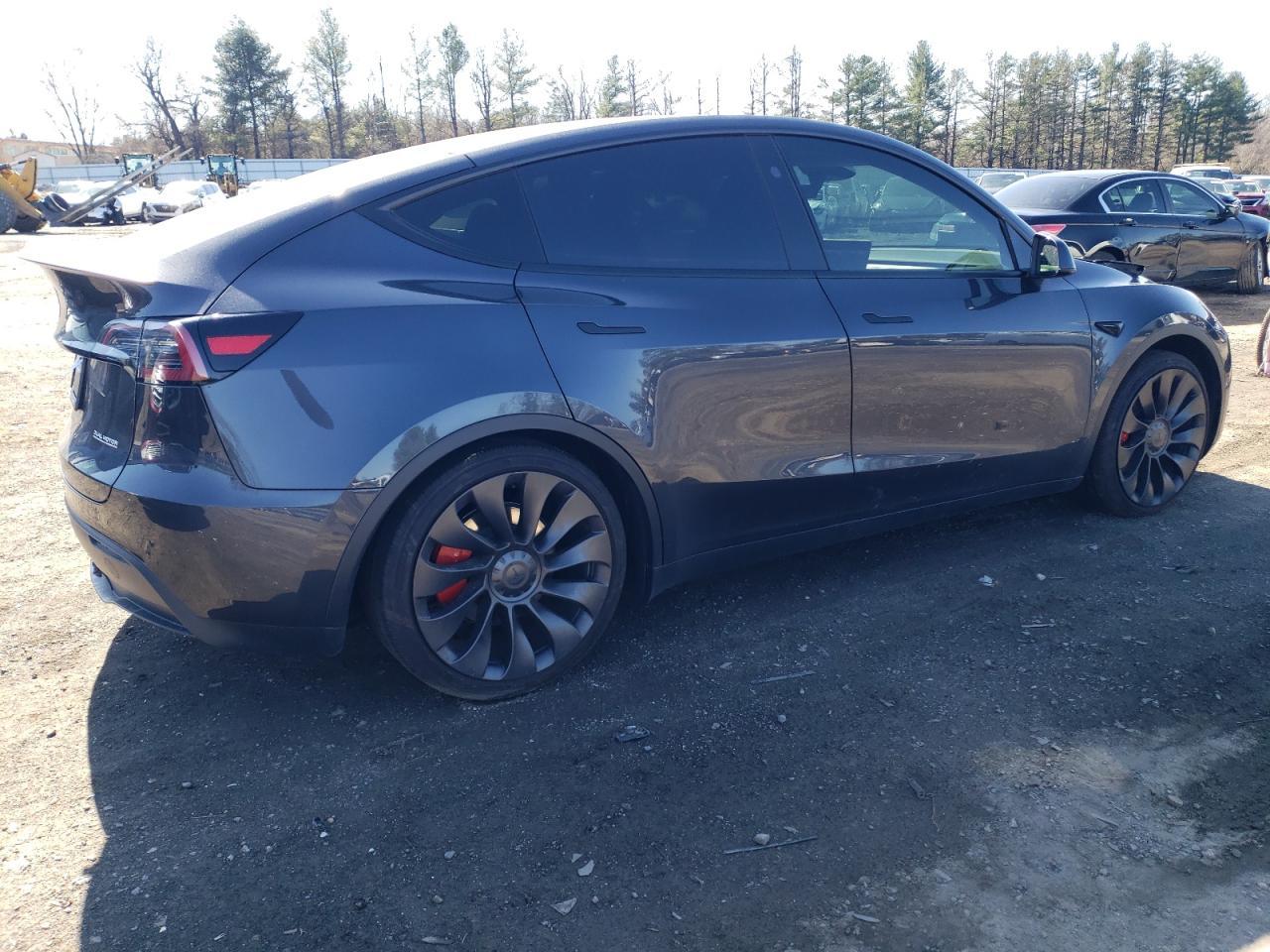 2024 TESLA MODEL Y - Image 3