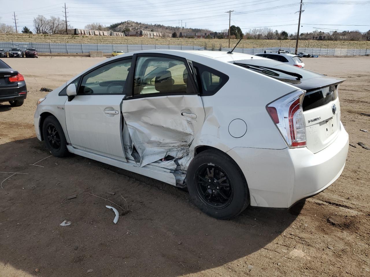 2015 TOYOTA PRIUS - Фото 2