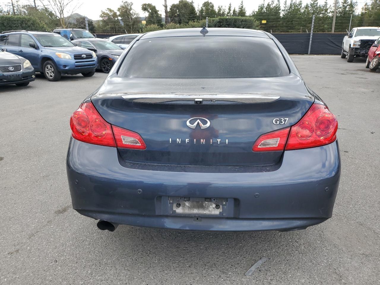 2011 INFINITI G37 BASE - Фото 6