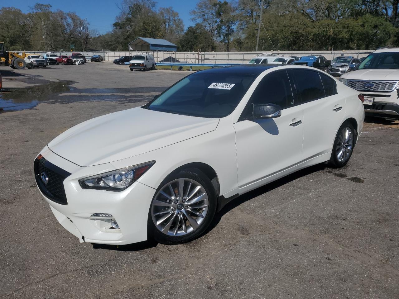 2018 INFINITI Q50 LUXE