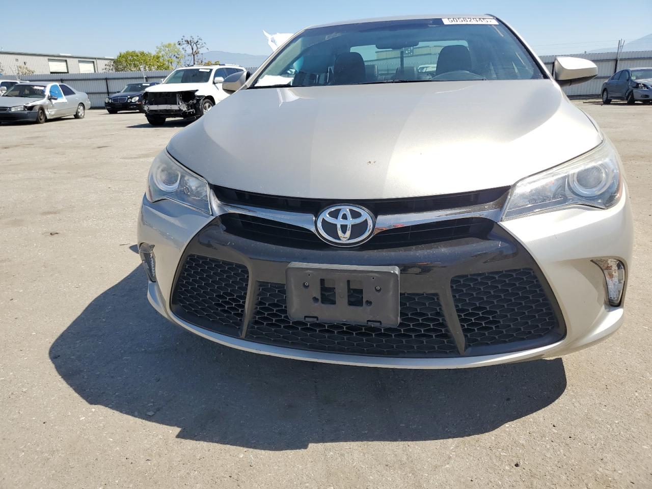 2017 TOYOTA CAMRY LE - Image 5