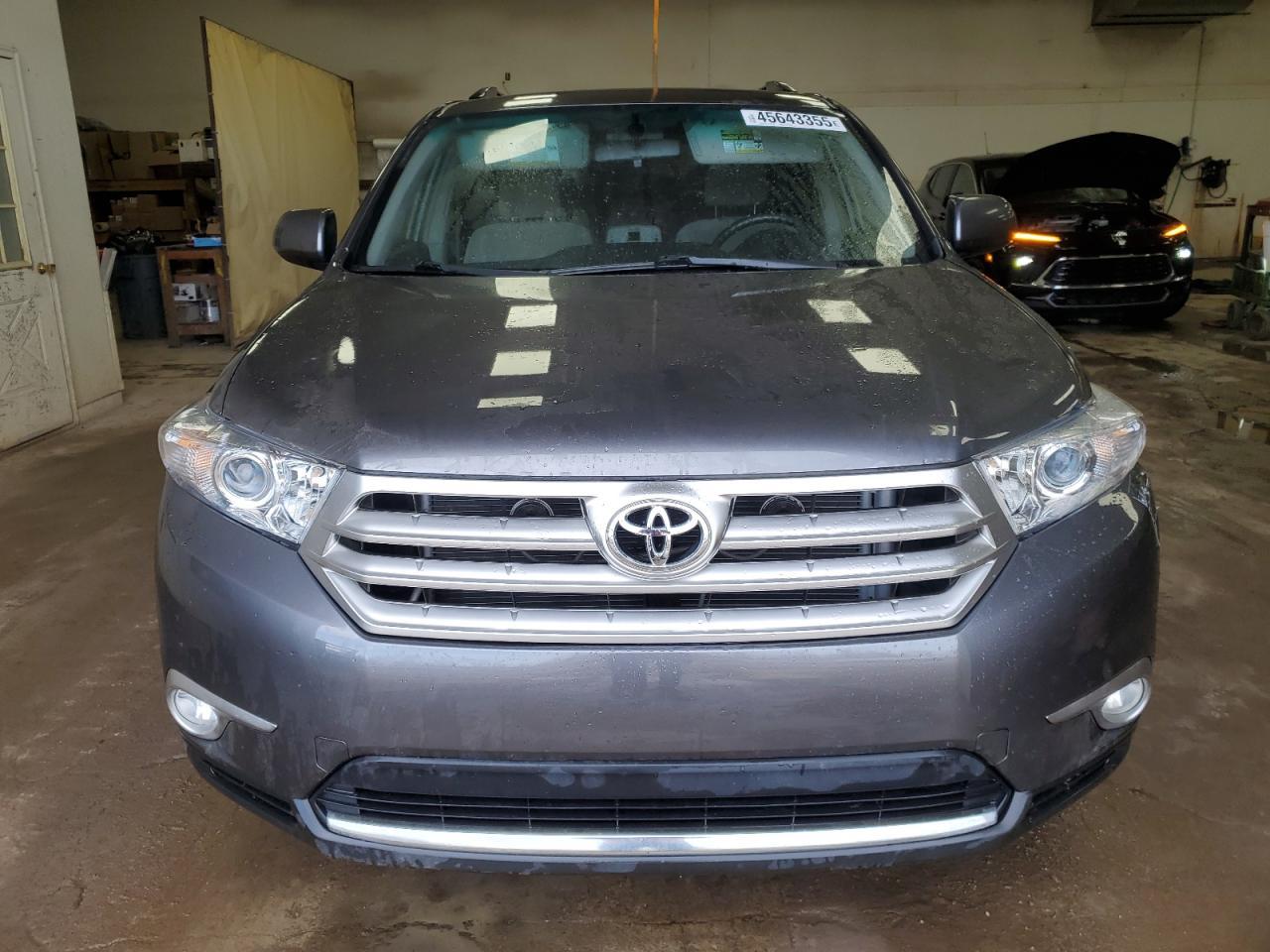 2011 TOYOTA HIGHLANDER - Image 5