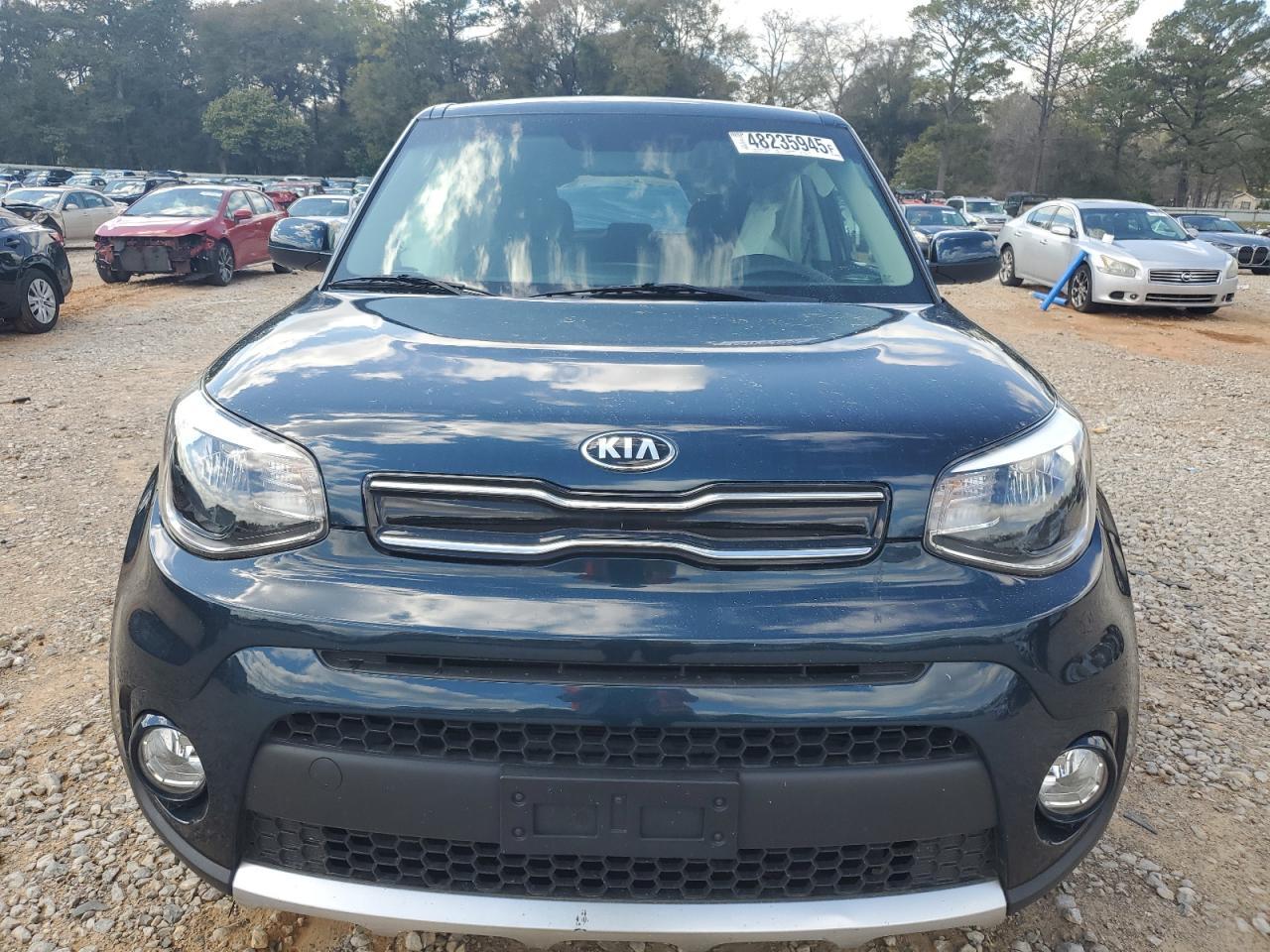 2017 KIA SOUL + - Image 5