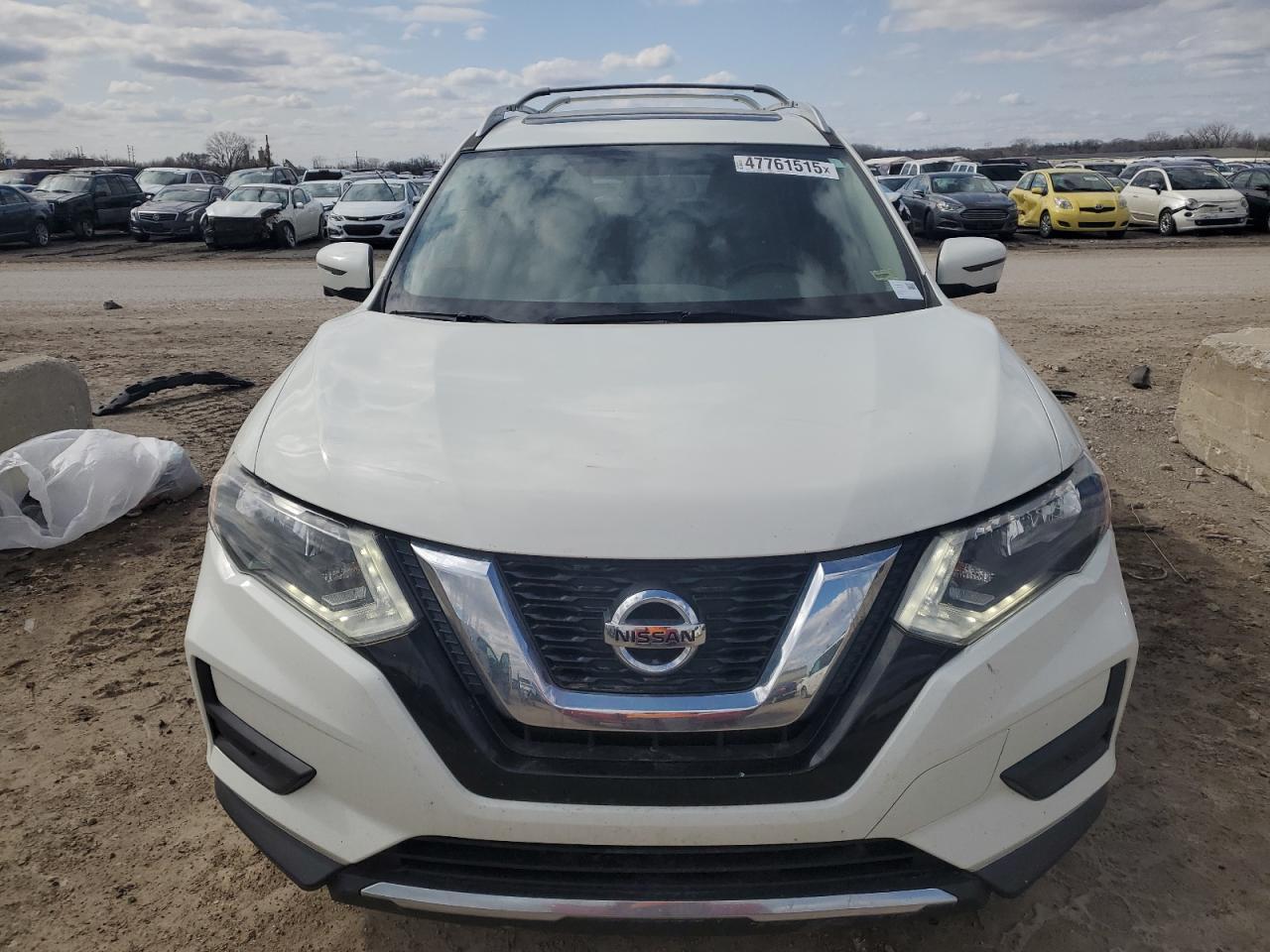 2017 NISSAN ROGUE SV - Image 5