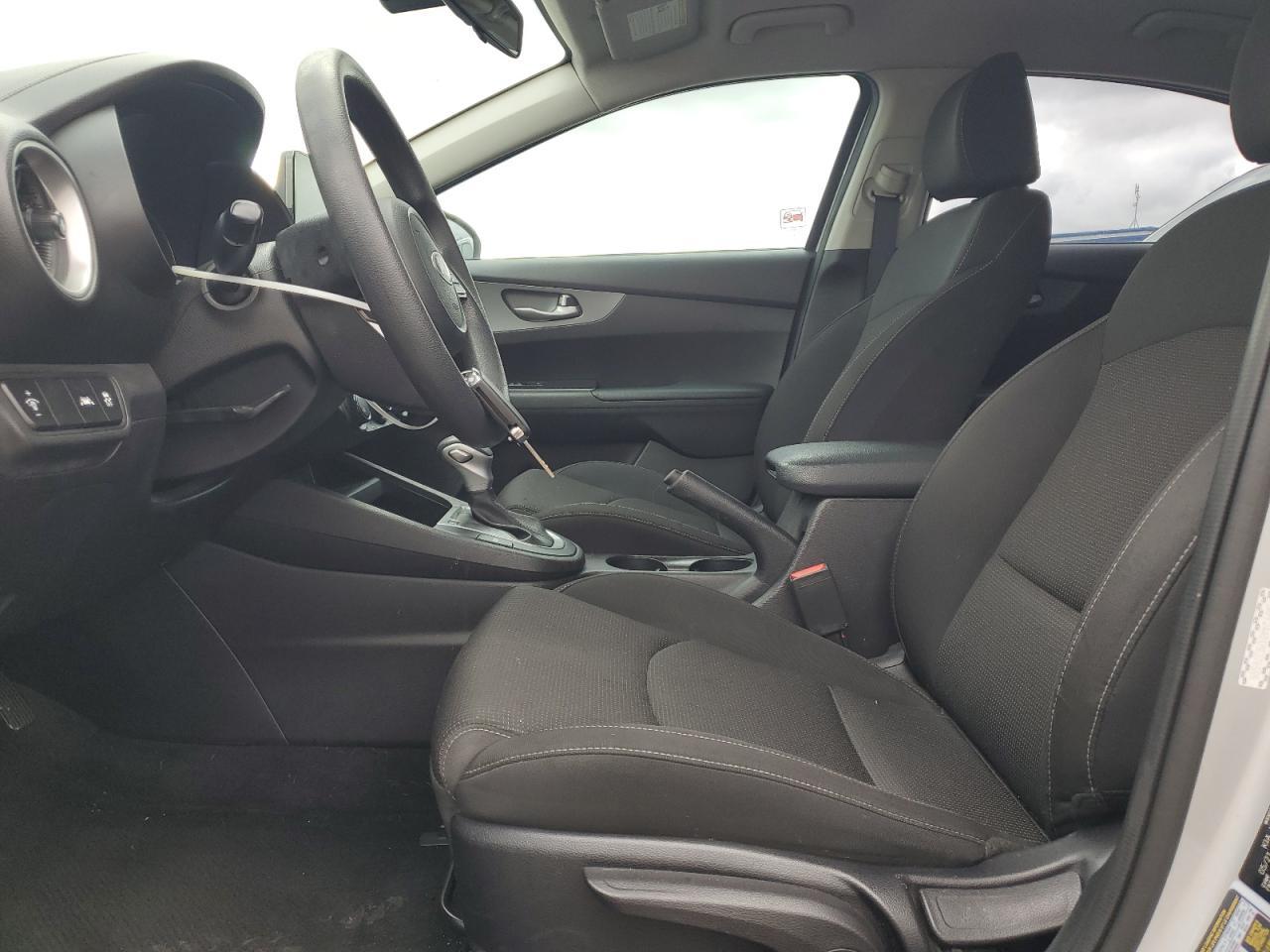 2021 KIA FORTE FE - Image 7