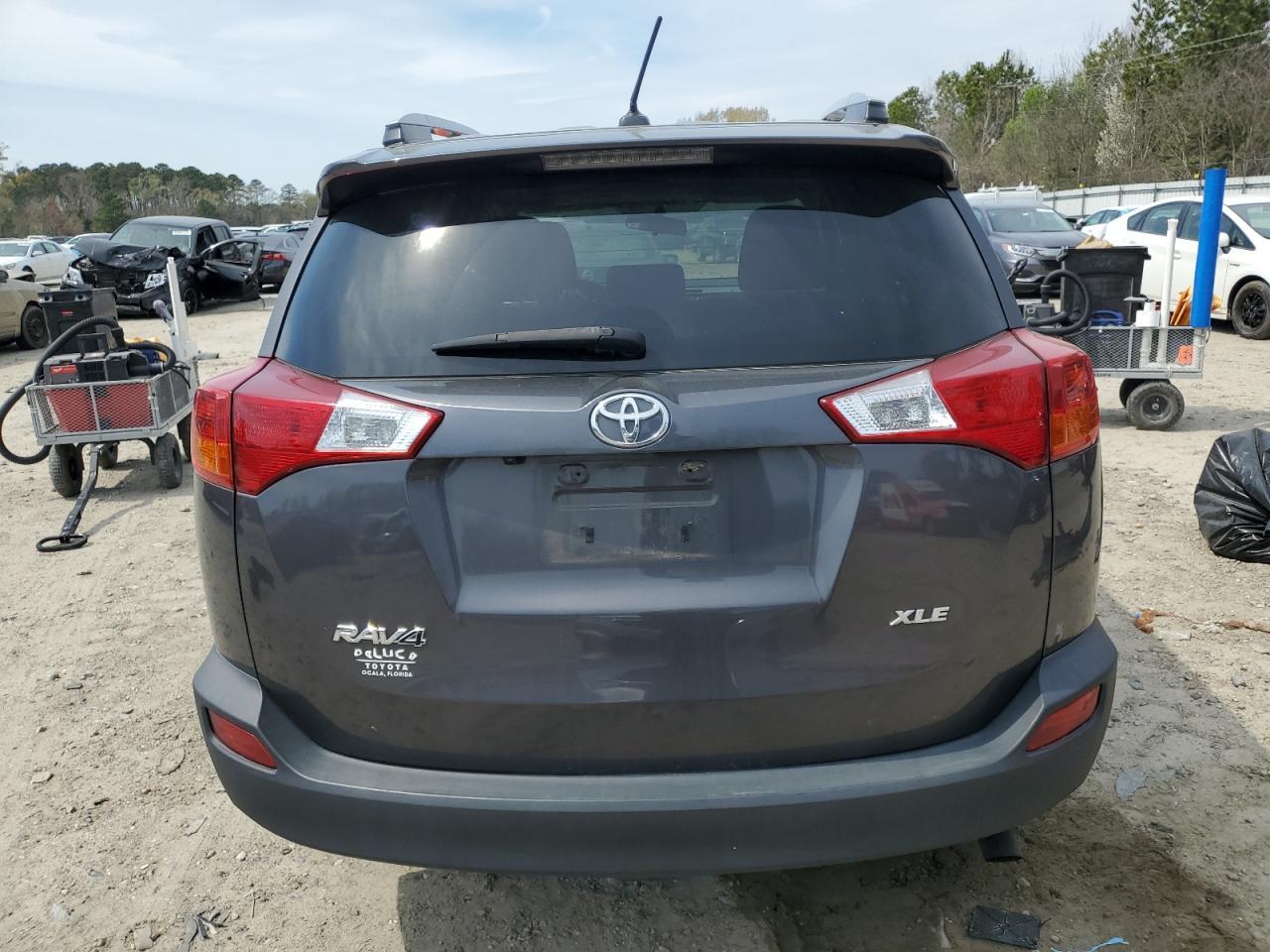 2015 TOYOTA RAV4 XLE - Image 6