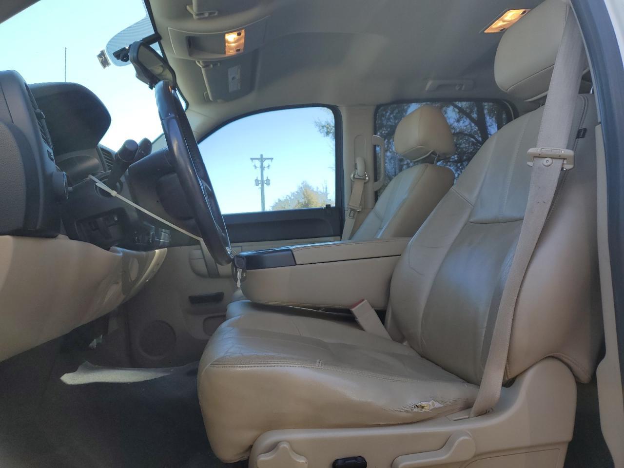 2011 GMC SIERRA K15 - Image 7