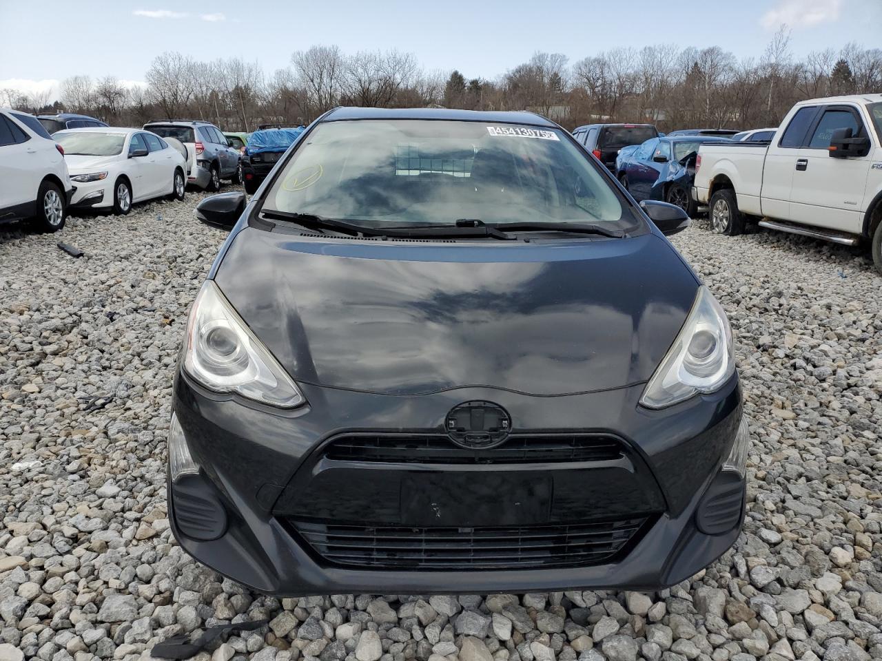 2016 TOYOTA PRIUS C - Image 5