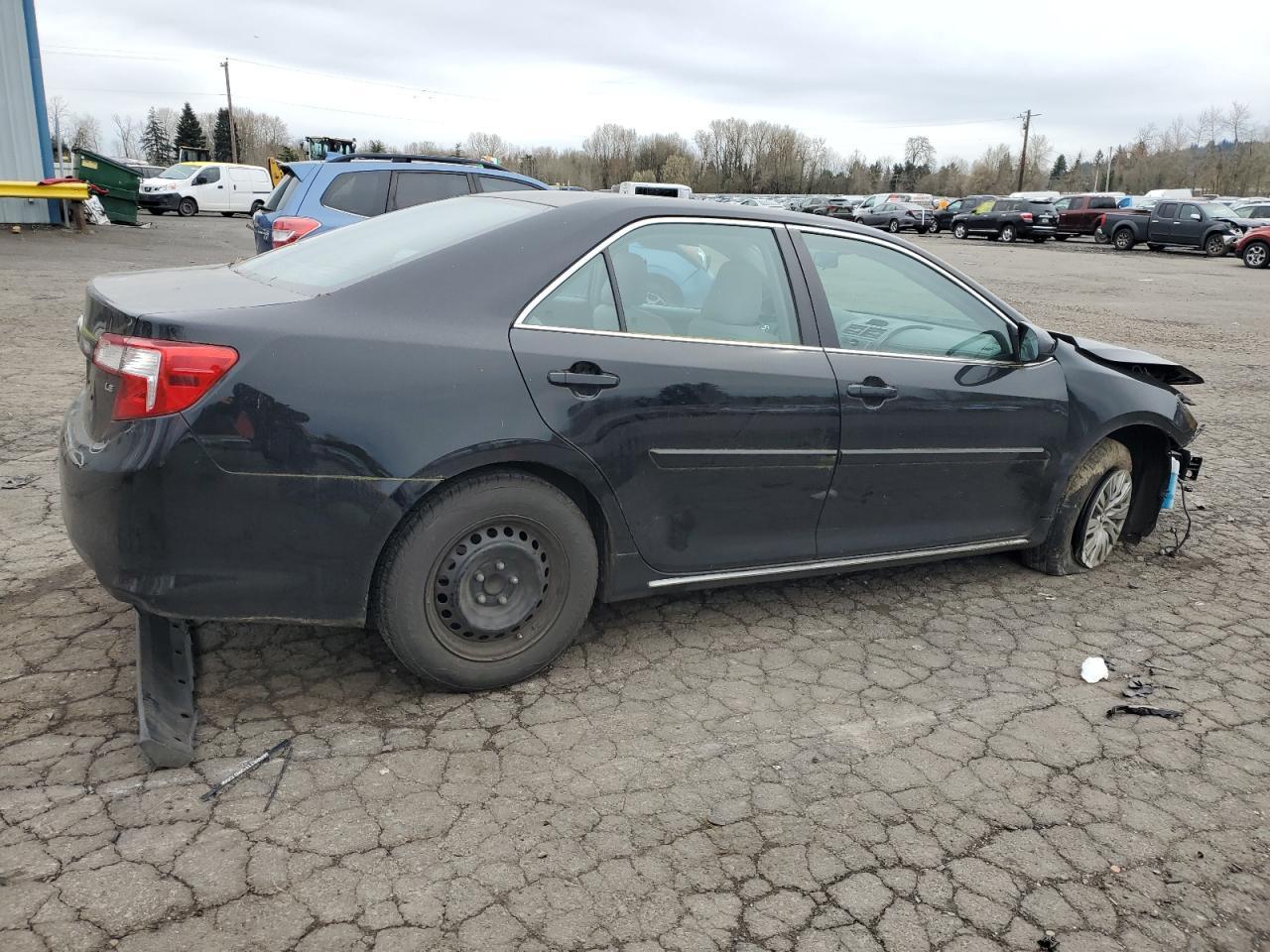 2014 TOYOTA CAMRY L - Image 3