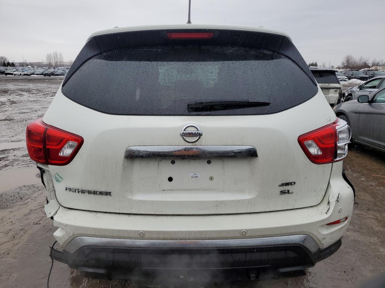 2017 NISSAN PATHFINDER - Image 6