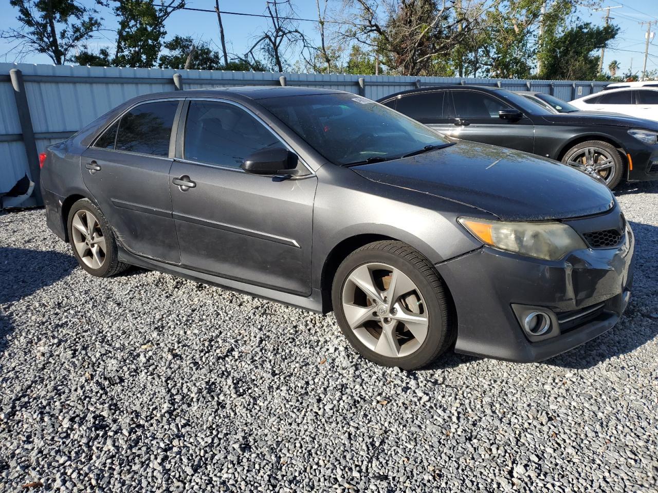 2014 TOYOTA CAMRY L - Image 4