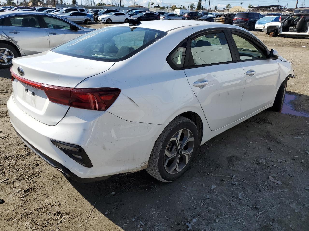 2021 KIA FORTE FE - Фото 3