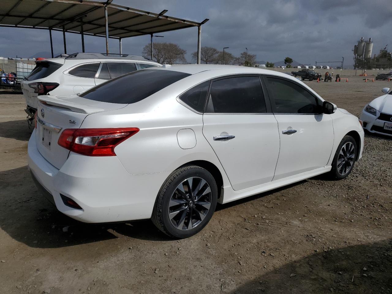 2017 NISSAN SENTRA S - Фото 3