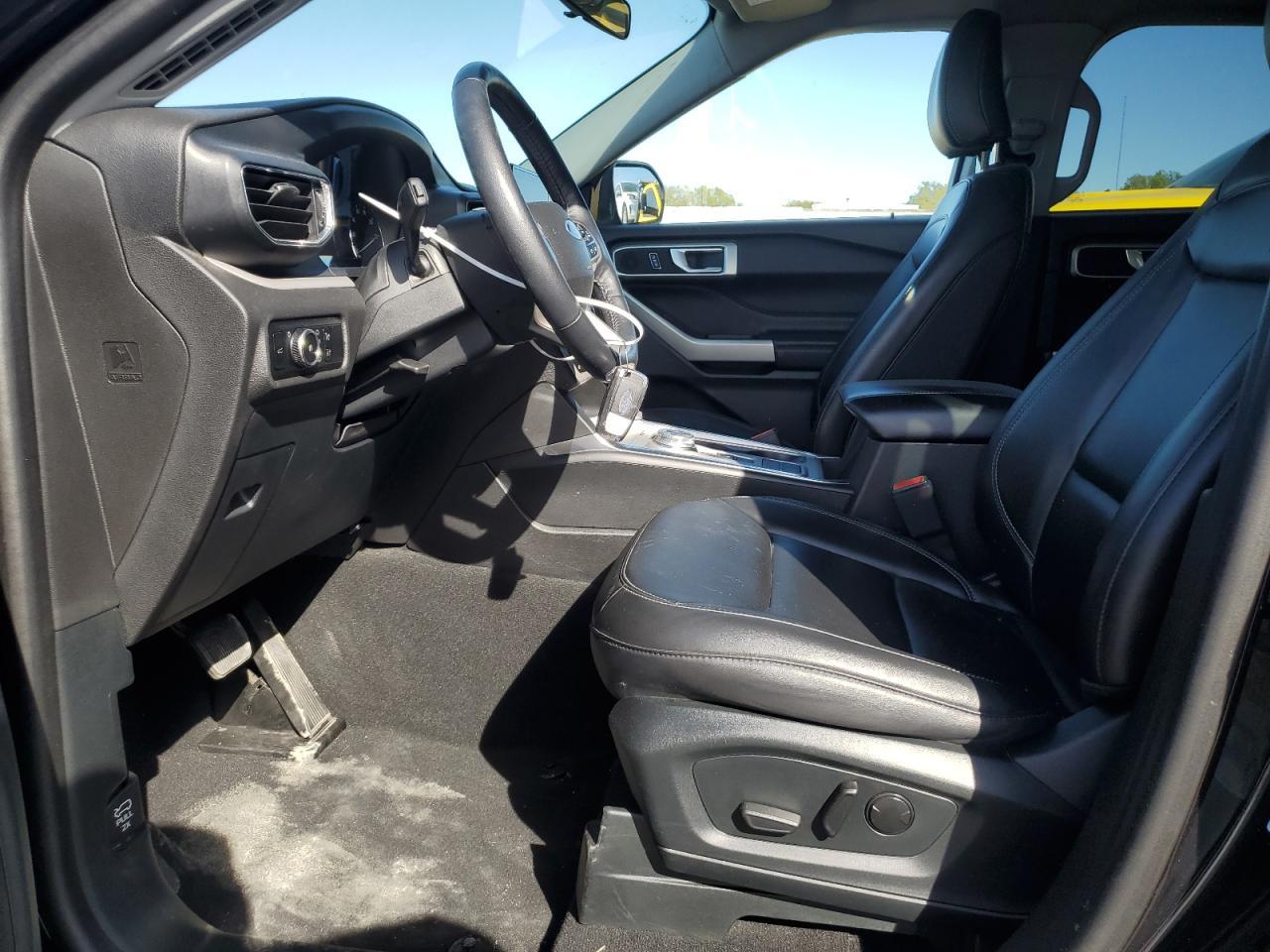 2023 FORD EXPLORER X - Image 7