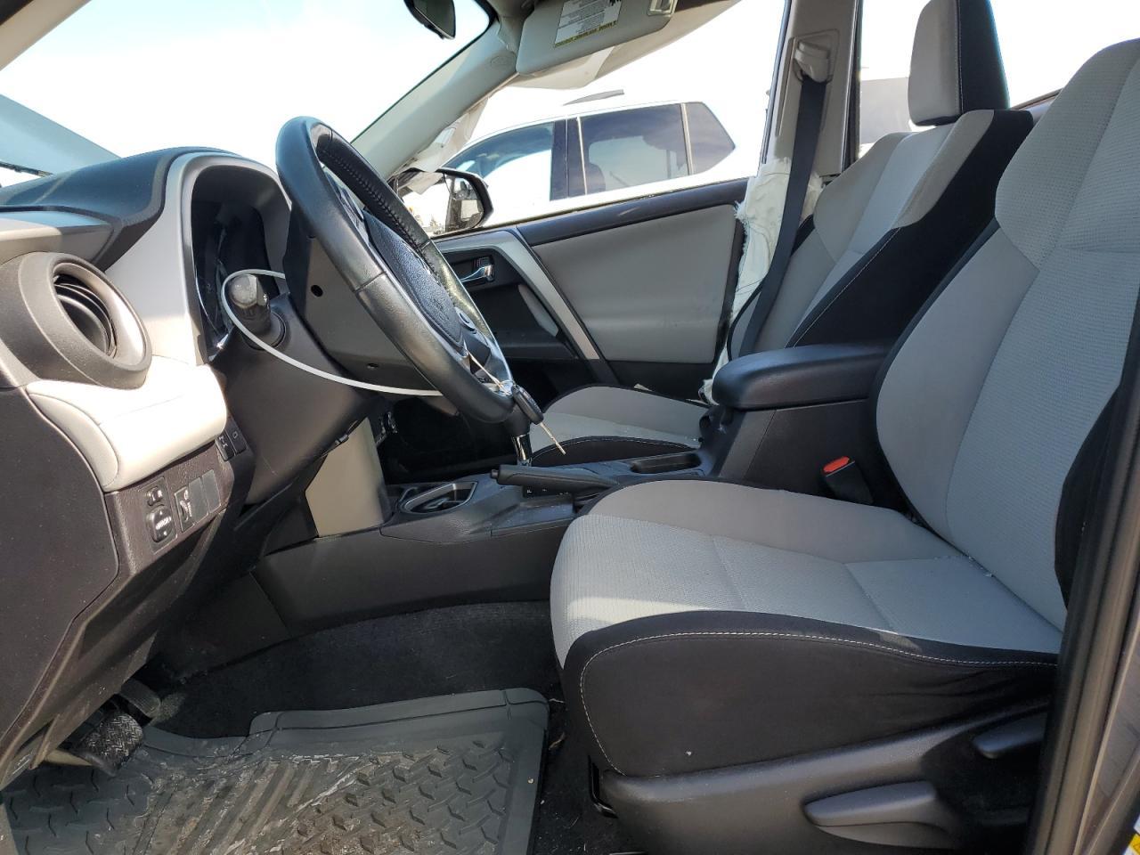2016 TOYOTA RAV4 XLE - Фото 7