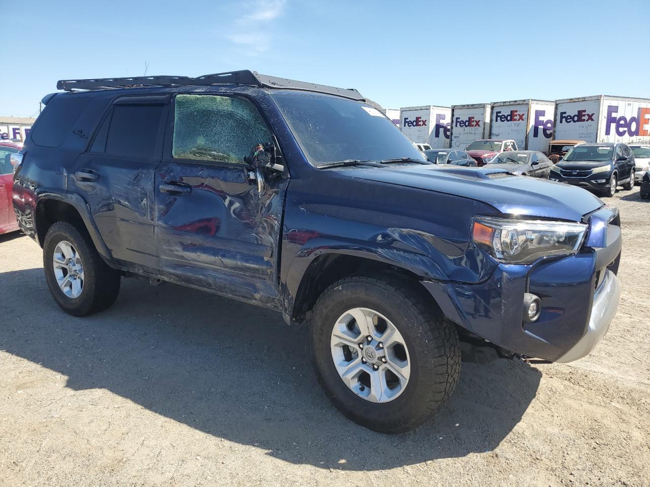 2024 TOYOTA 4RUNNER SR - Фото 4