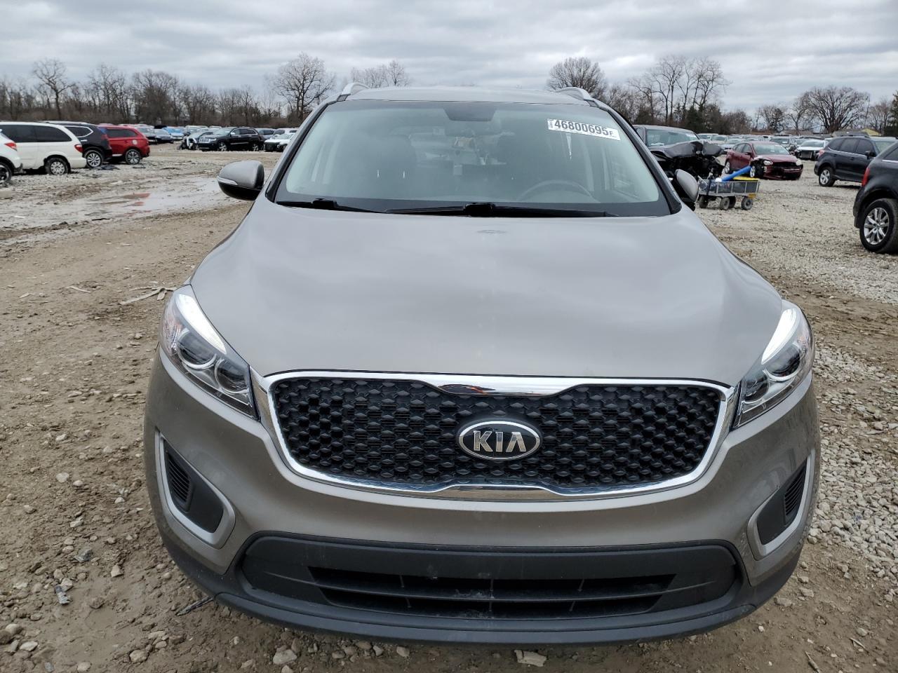 2017 KIA SORENTO LX - Image 5