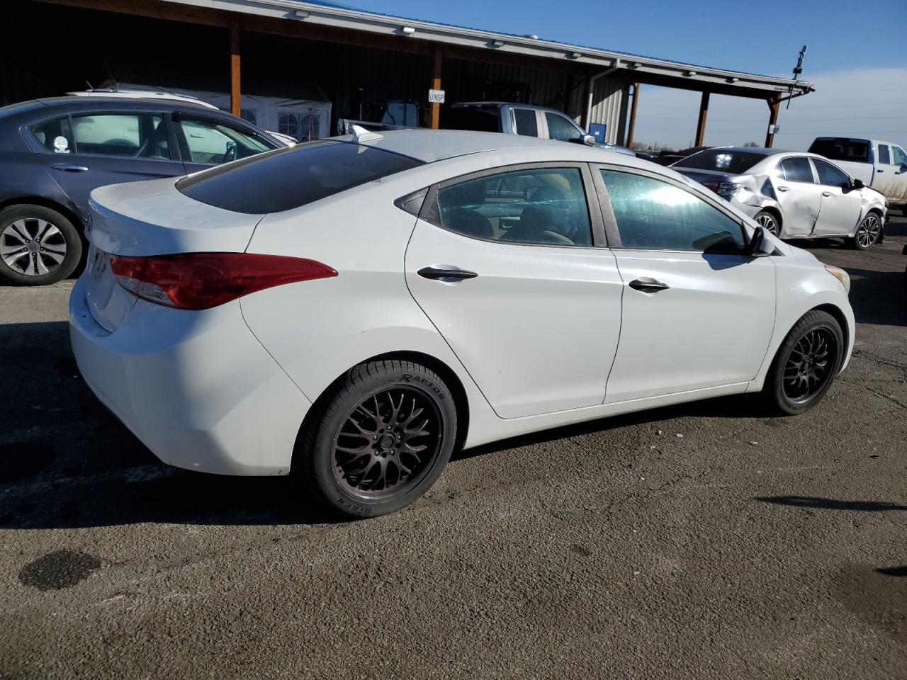2011 HYUNDAI ELANTRA GL - Image 3