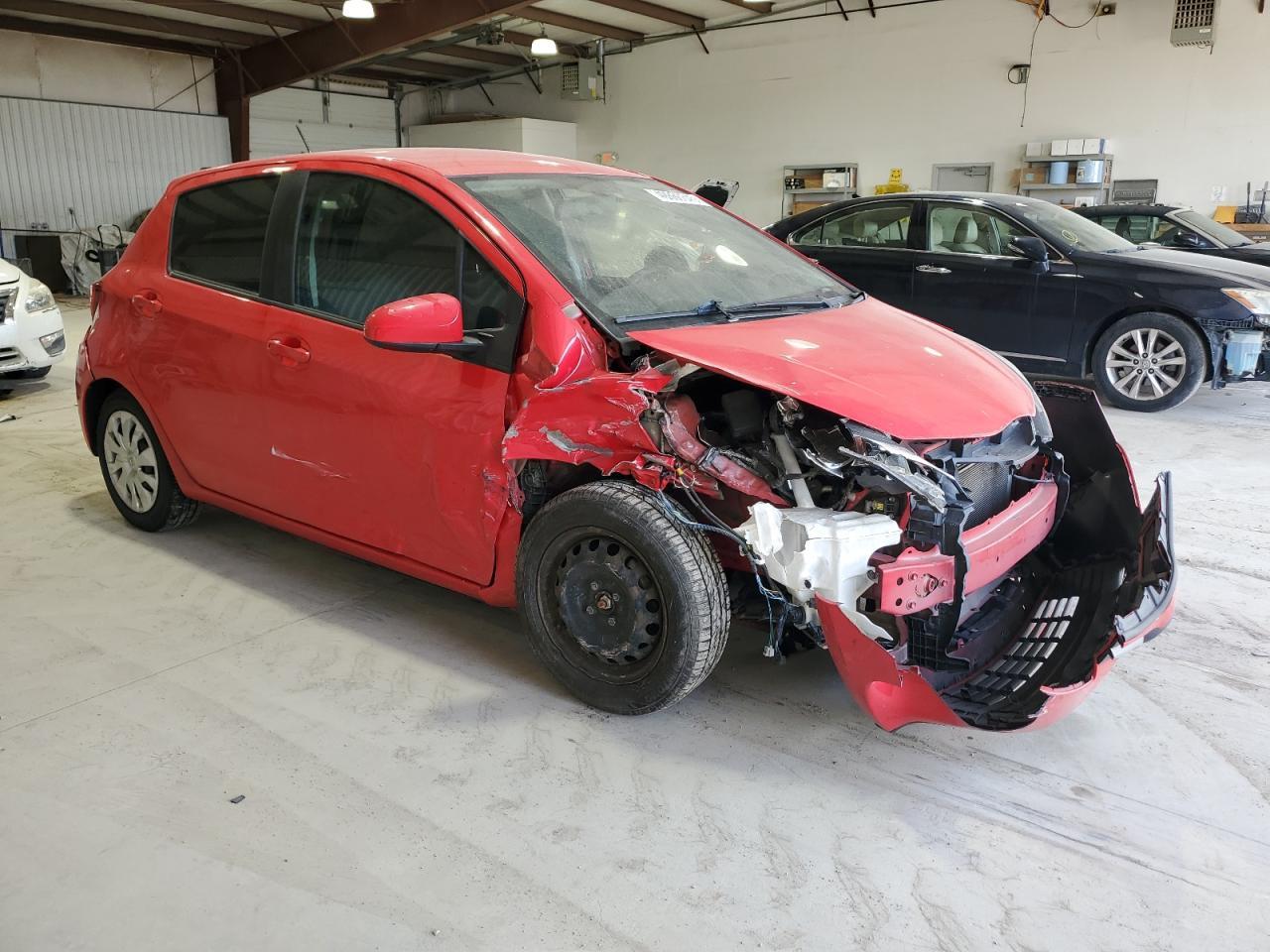 2015 TOYOTA YARIS - Фото 4