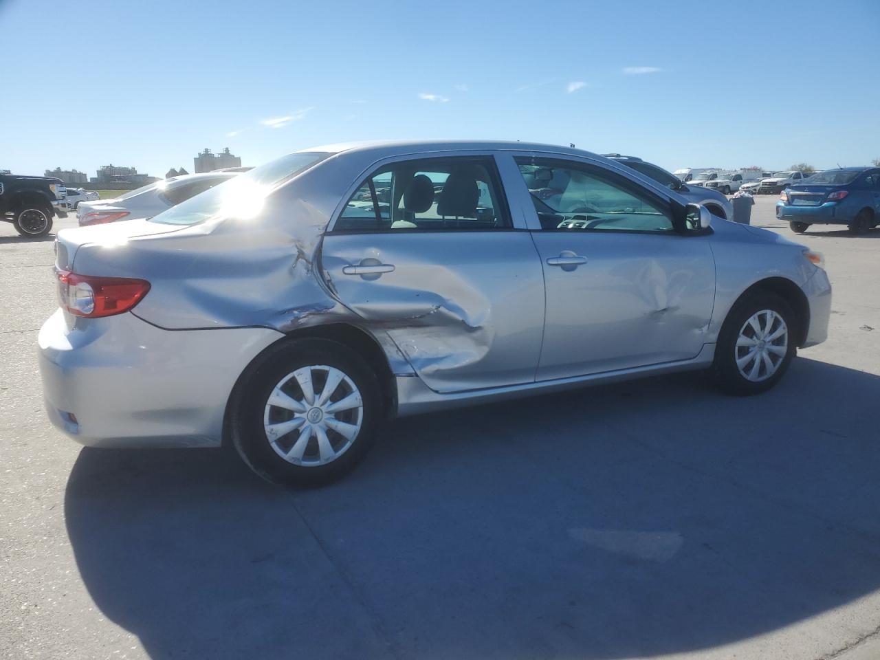 2013 TOYOTA COROLLA BA - Фото 3
