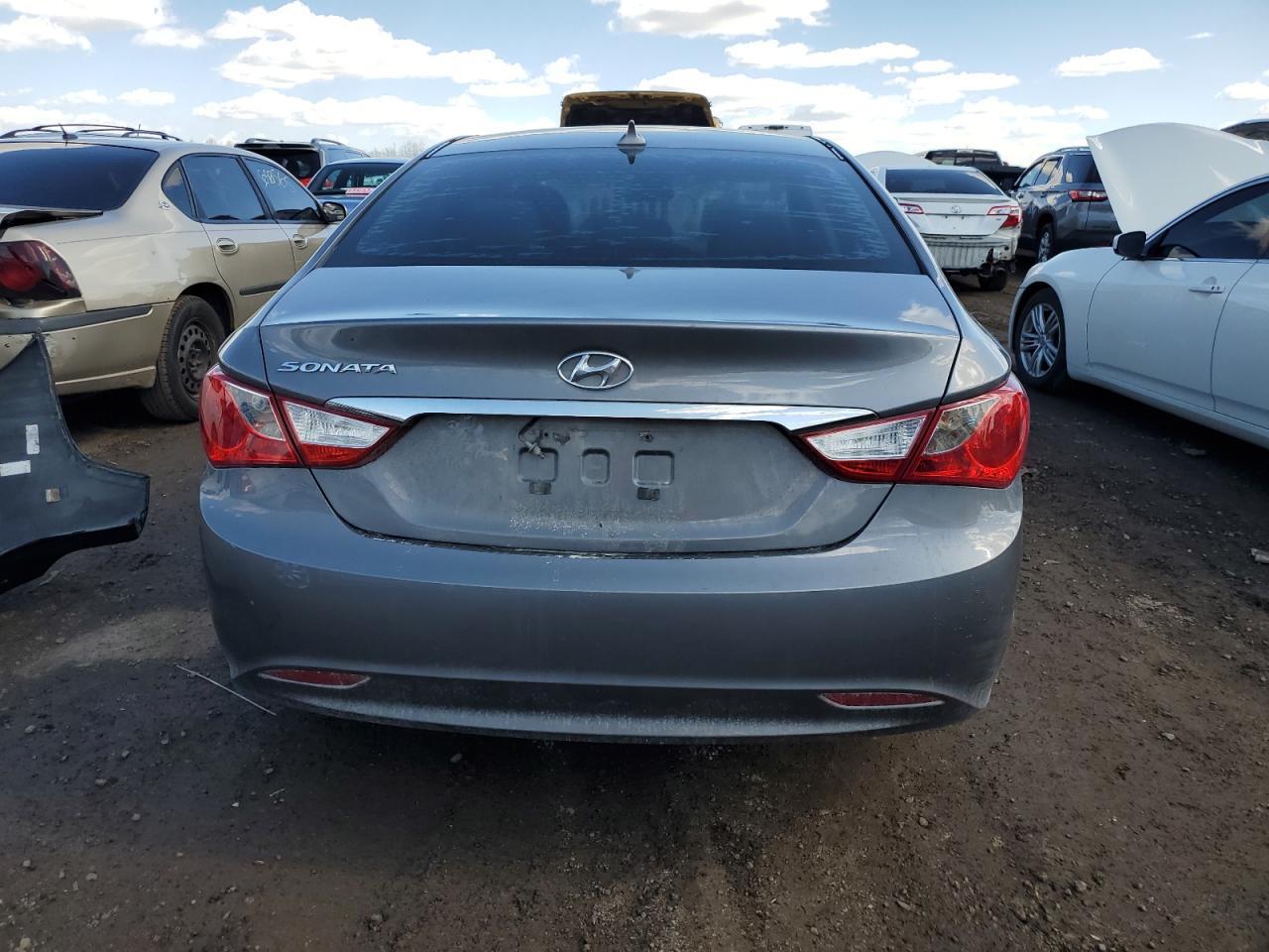 2013 HYUNDAI SONATA GLS - Image 6
