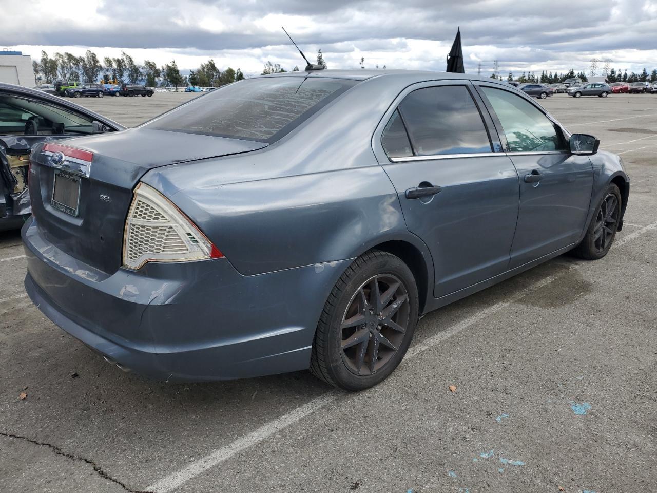 2011 FORD FUSION SEL - Image 3