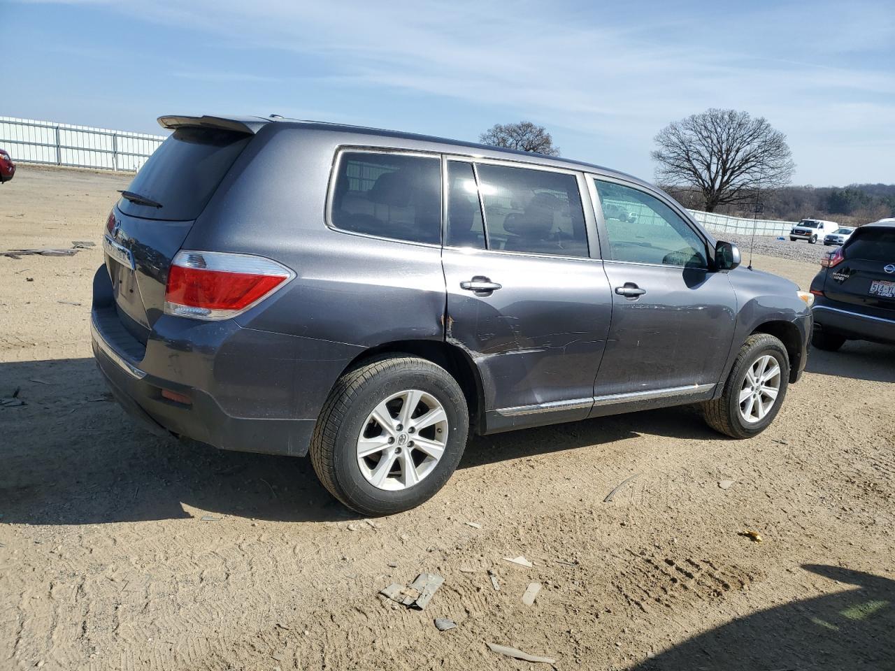 2012 TOYOTA HIGHLANDER - Image 3