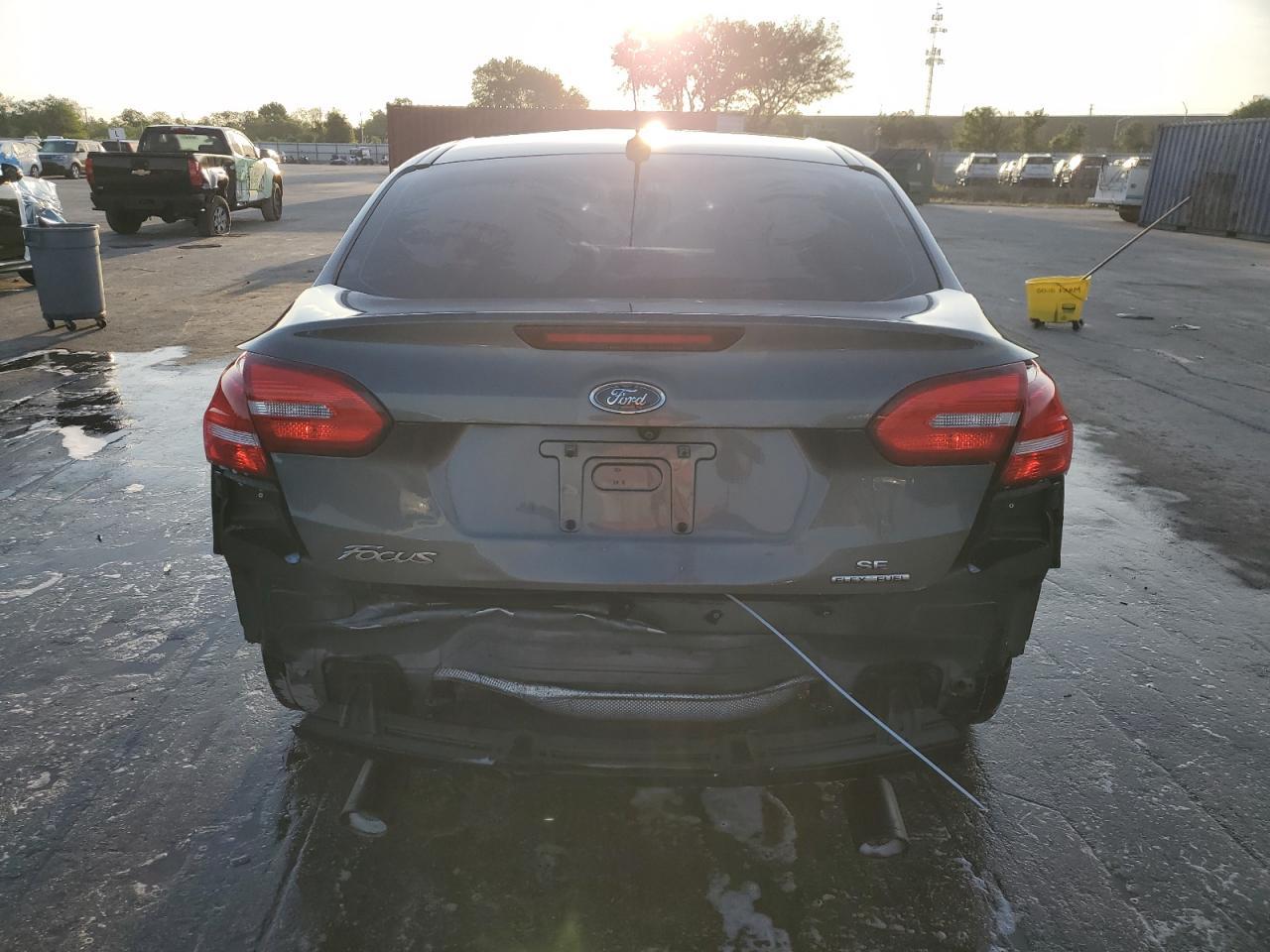 2016 FORD FOCUS SE - Image 6