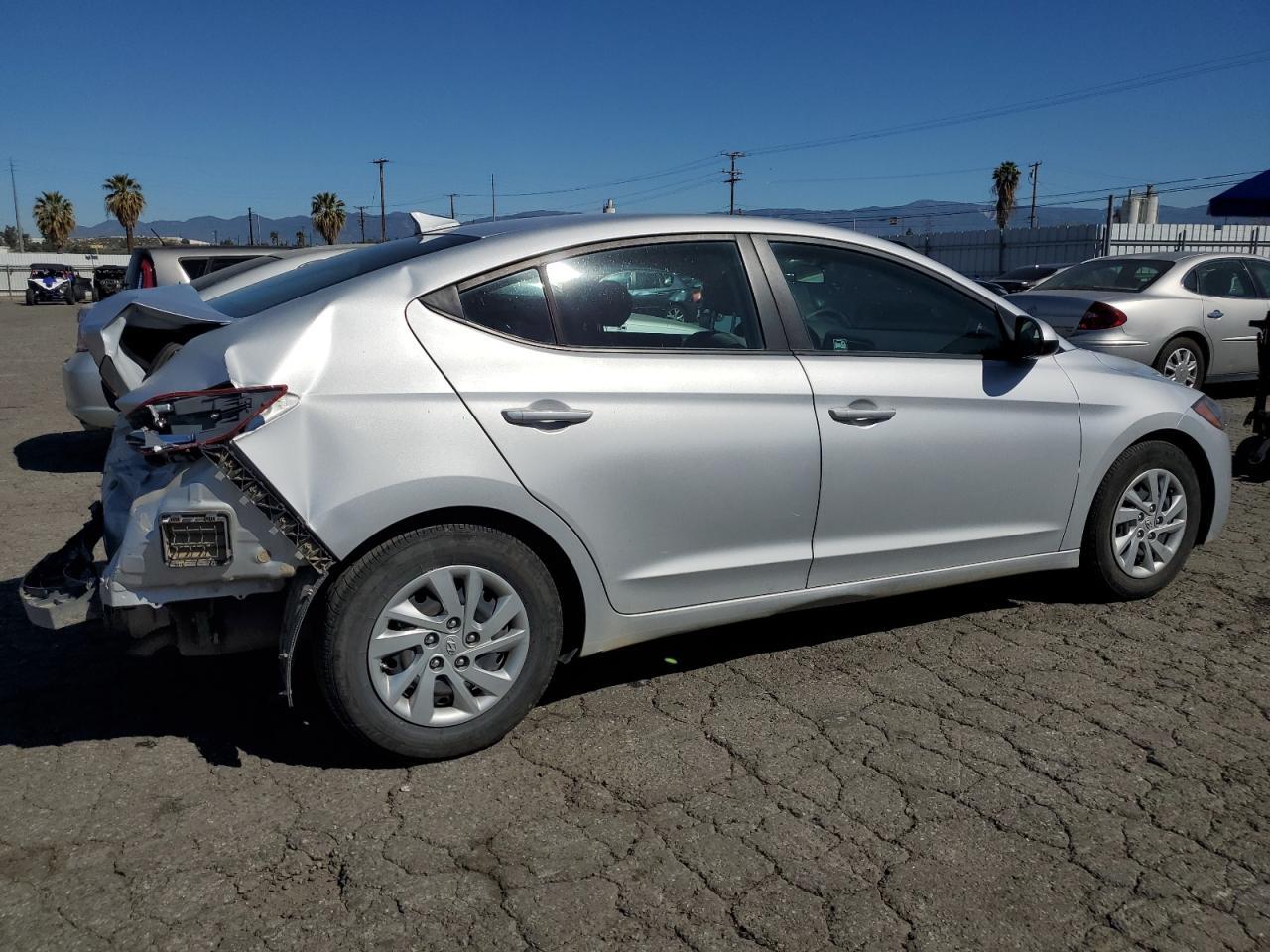 2017 HYUNDAI ELANTRA SE - Фото 3
