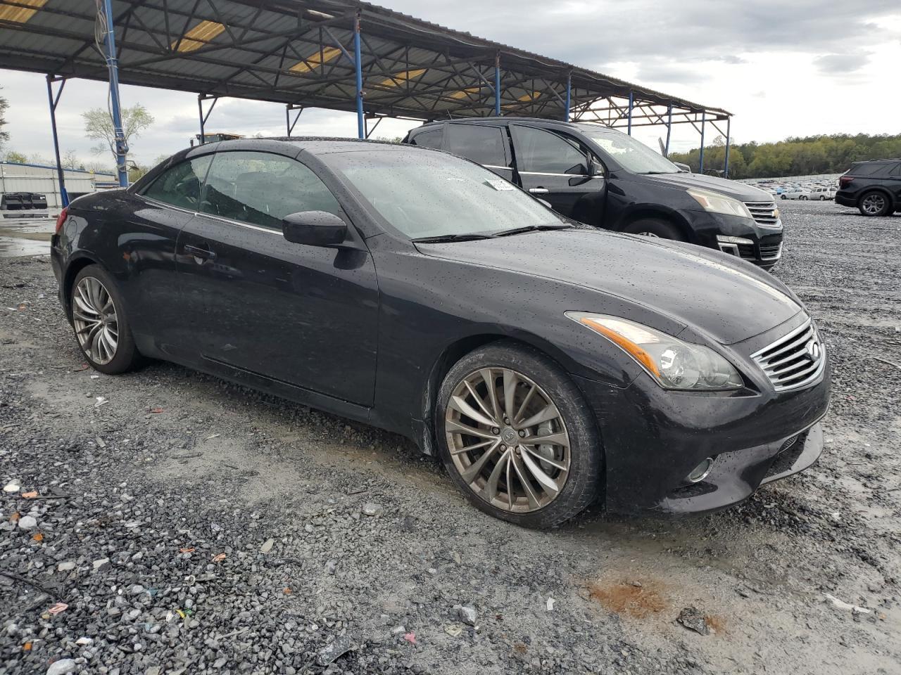 2011 INFINITI G37 BASE - Image 4