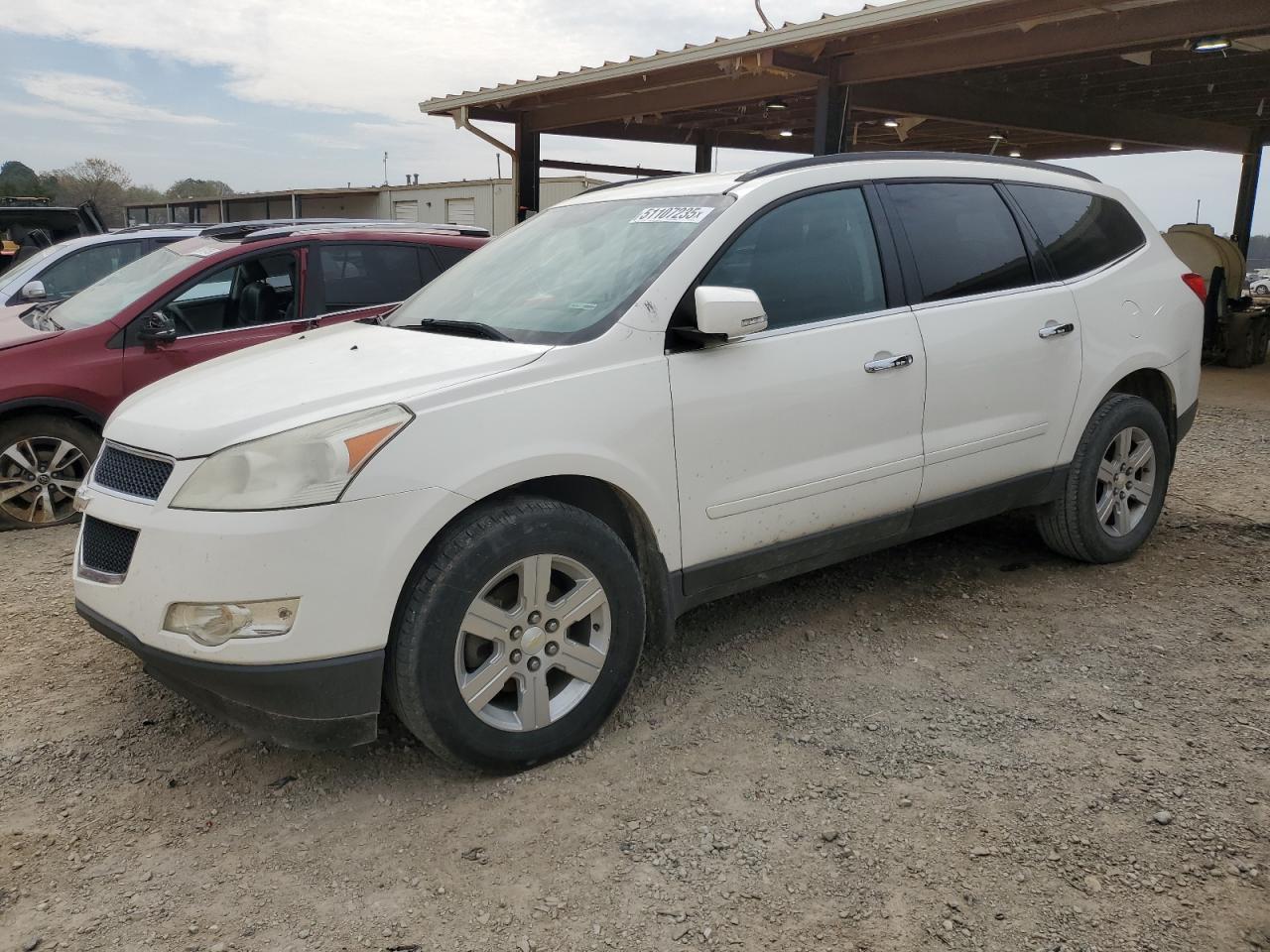 2011 CHEVROLET TRAVERSE L