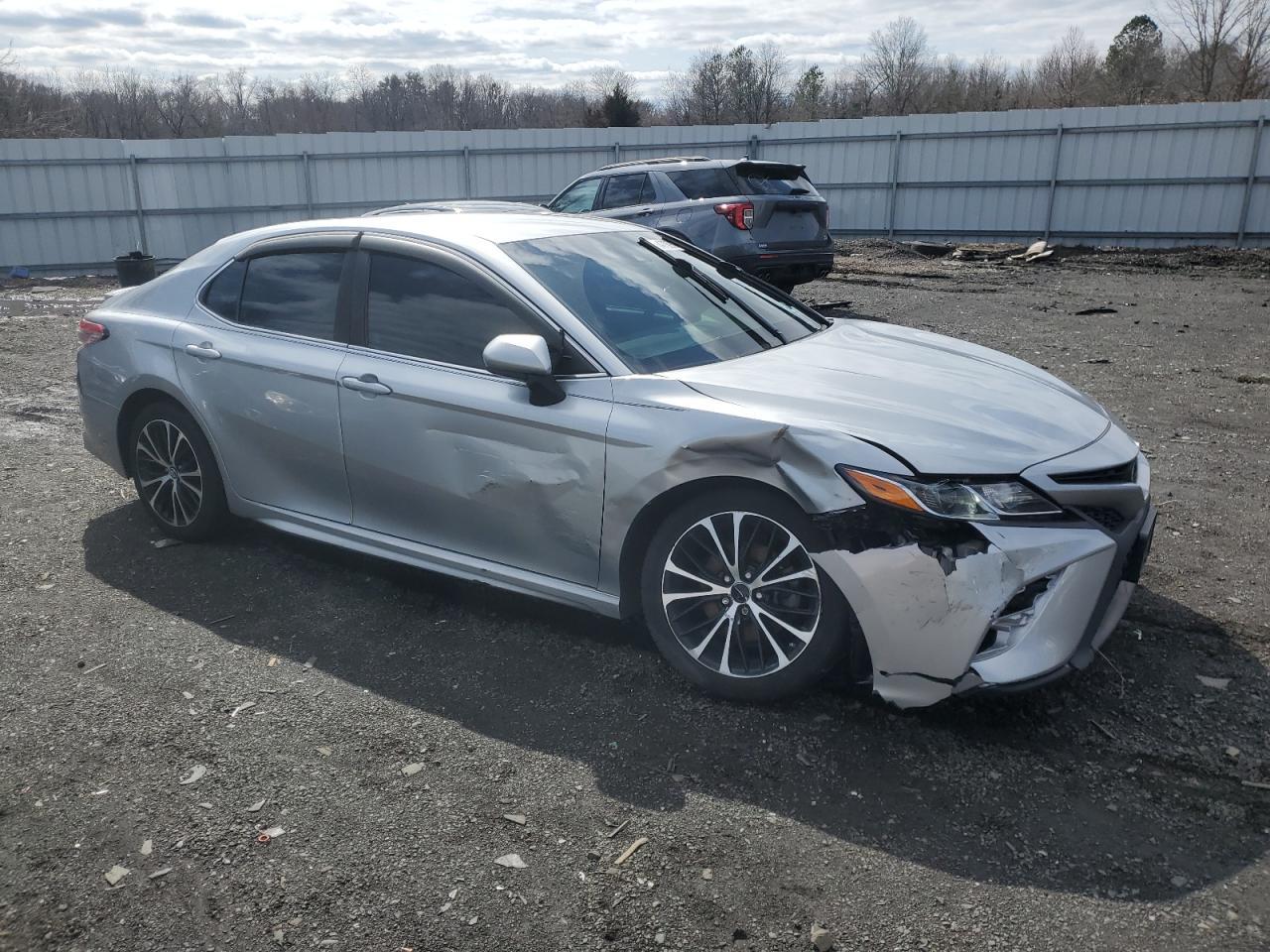 2018 TOYOTA CAMRY L - Фото 4