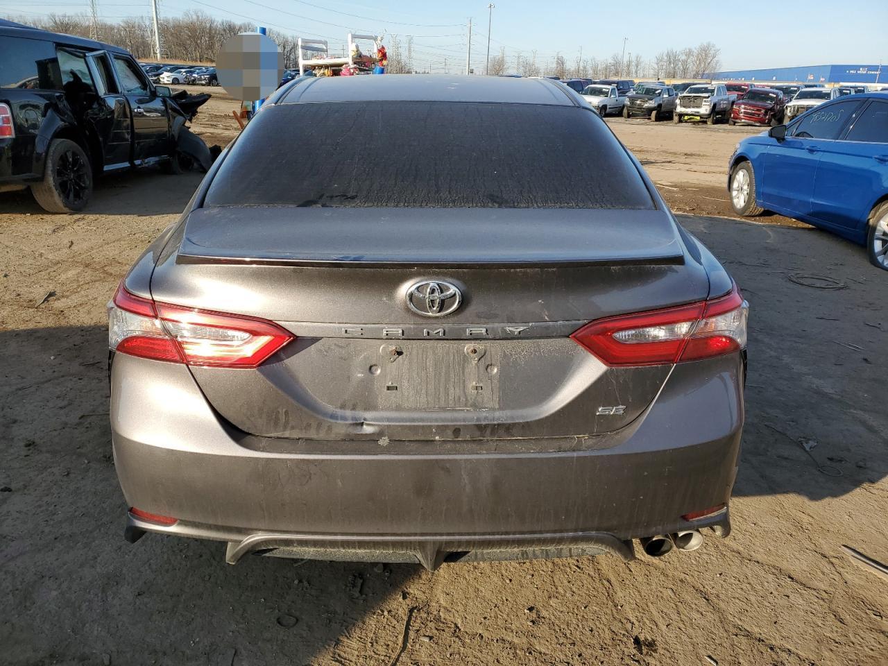 2018 TOYOTA CAMRY L - Фото 6