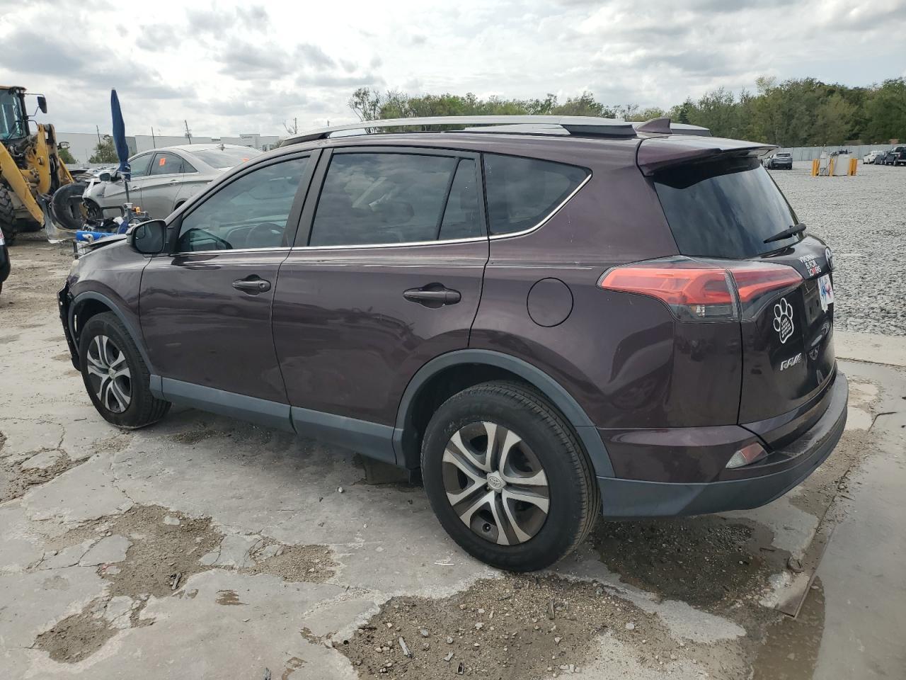 2017 TOYOTA RAV4 LE - Image 2