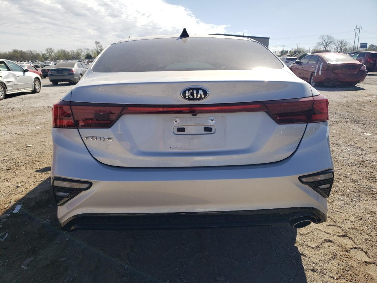 2020 KIA FORTE FE - Фото 6