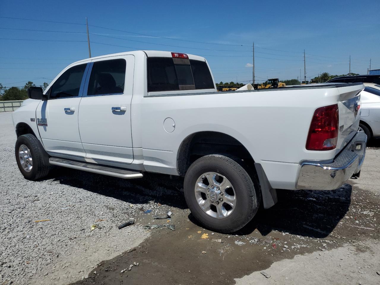 2017 RAM 2500 SLT - Image 2