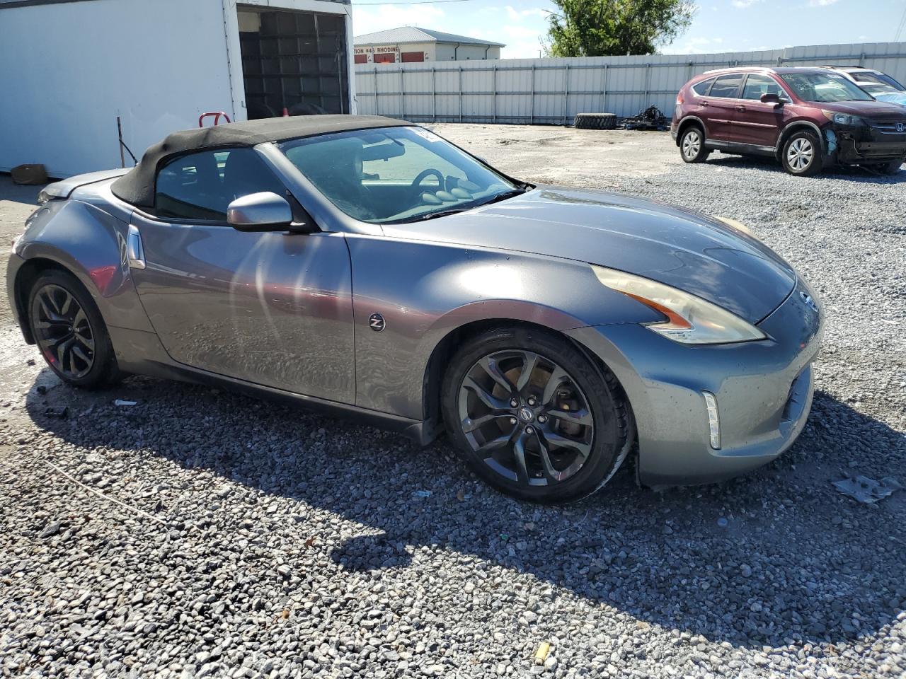 2016 NISSAN 370Z BASE - Фото 4