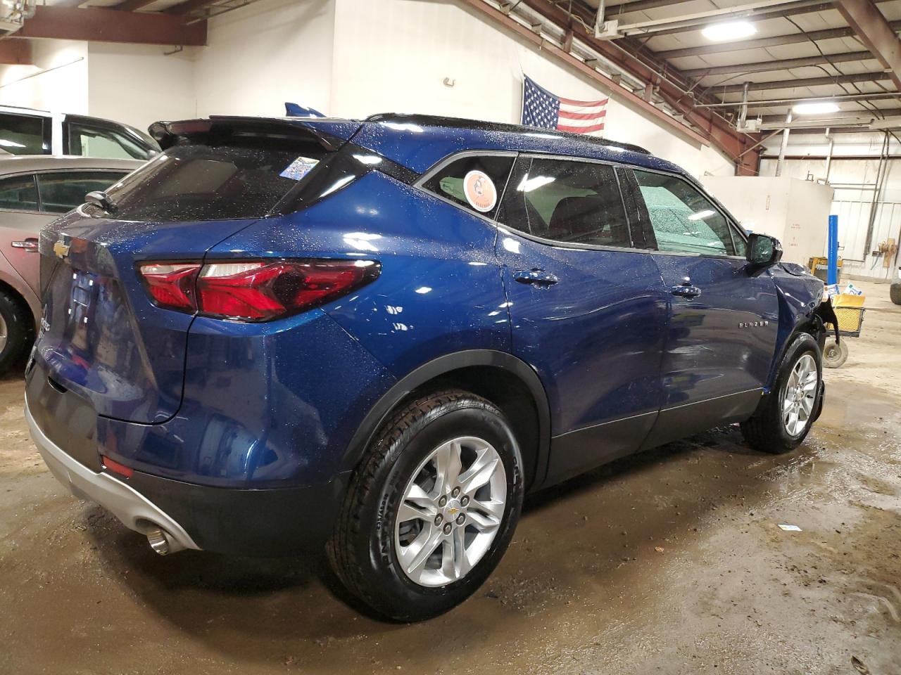2022 CHEVROLET BLAZER 2LT - Фото 3