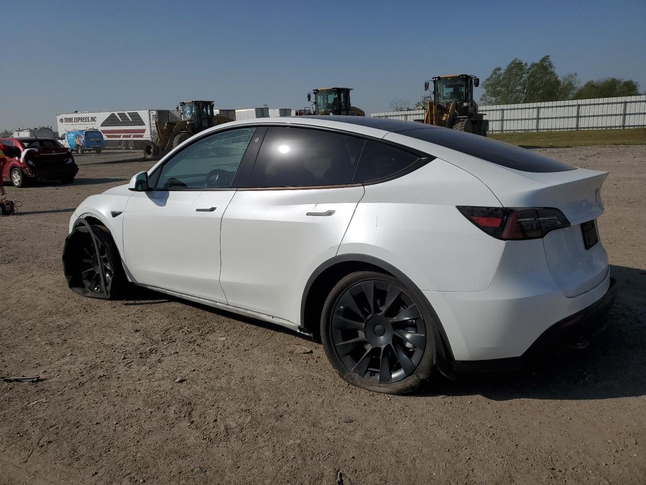 2023 TESLA MODEL Y - Image 2