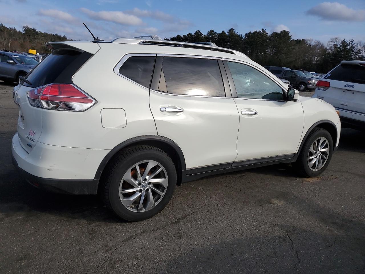 2014 NISSAN ROGUE S - Фото 3
