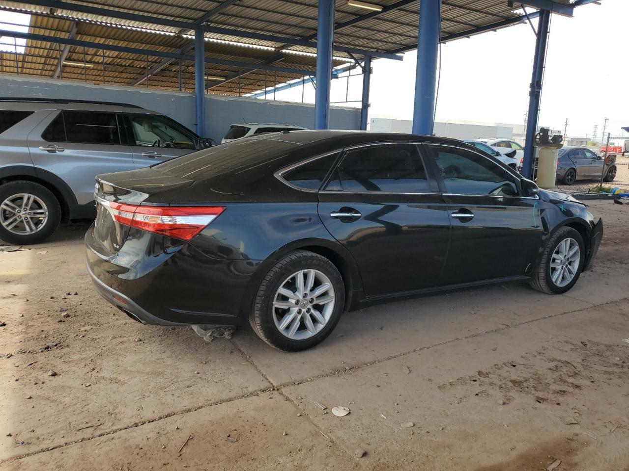 2015 TOYOTA AVALON XLE - Image 3