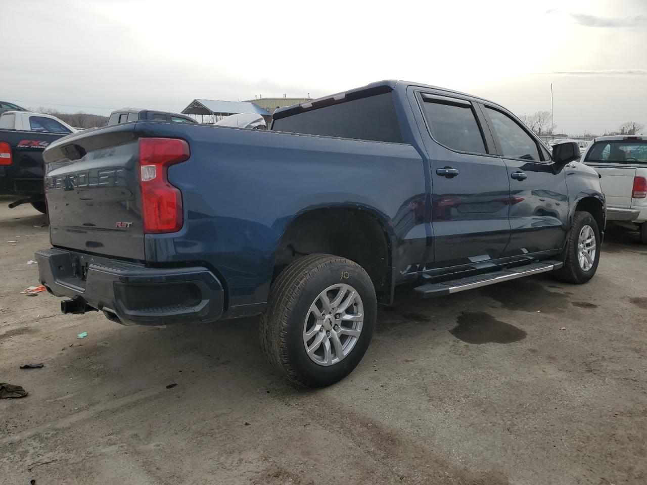 2019 CHEVROLET SILVERADO - Фото 3